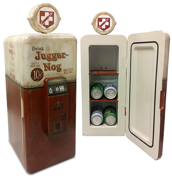 Frigobar funcional da edição Juggernog aberto e abastecido com latas