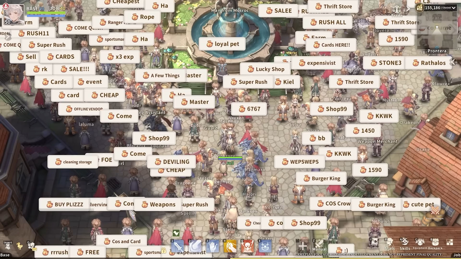 Prontera cheia de jogadores e lojas pessoais em Ragnarok Online 3.