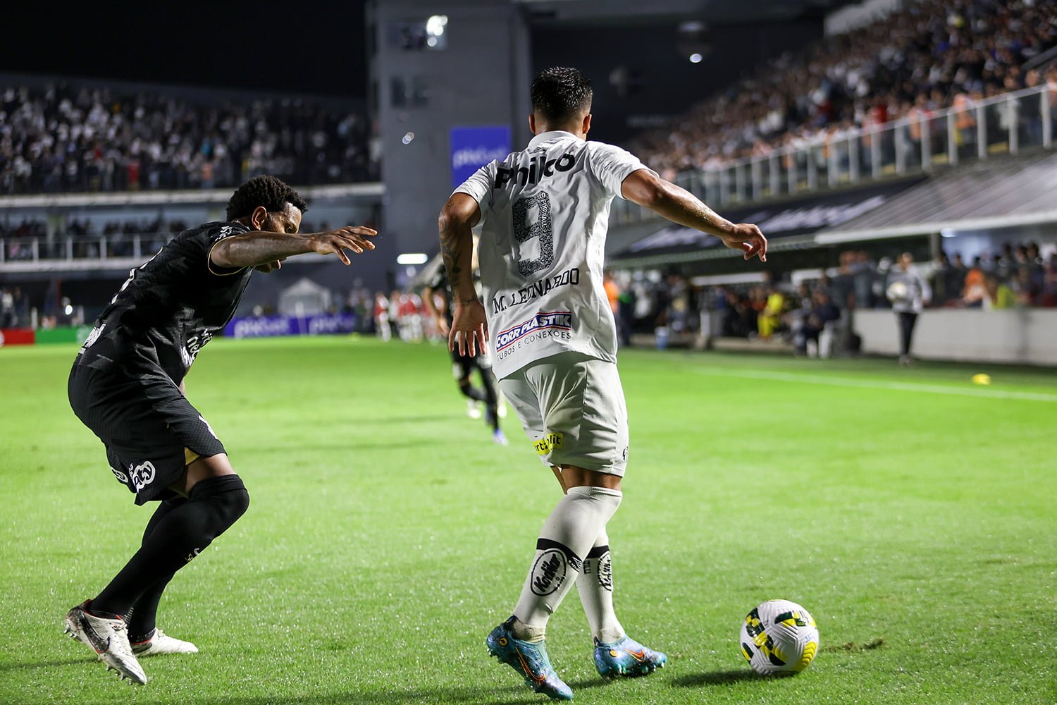 Dissecando a administração que levou o Santos ao pesadelo da Série B