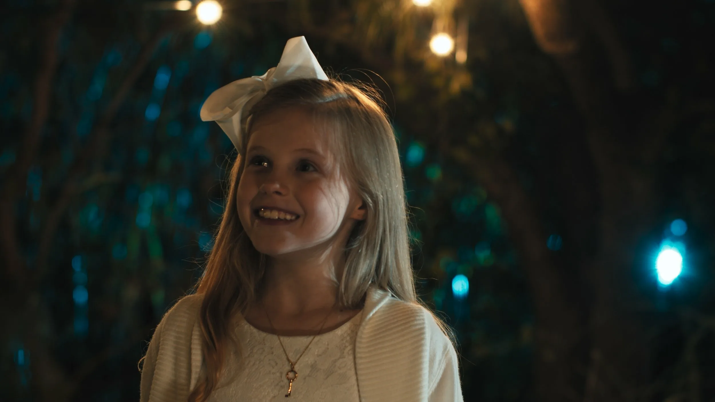Alyla Browne em O Reino Secreto (Don't Go Below).