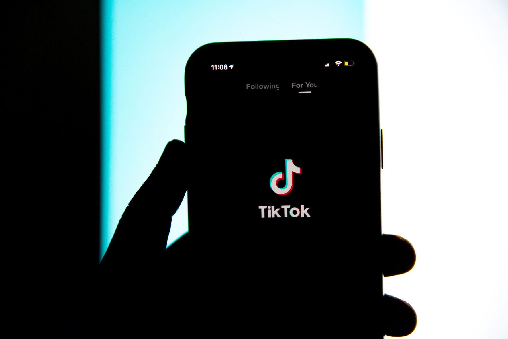 TikTok vs EUA: Por que o governo dos EUA quer proibir a plataforma no país?